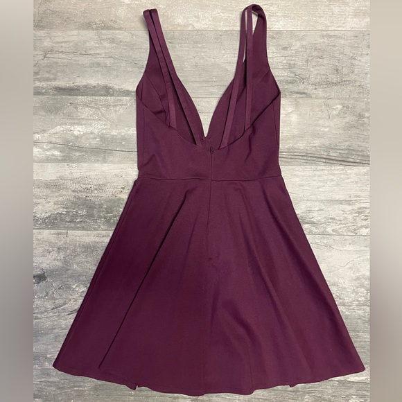 Lulu’s Plum Low Cut Flowy Homecoming Dress - Picture 2 of 4